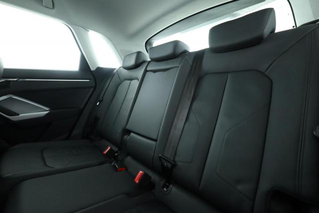 Audi Q3 image 7