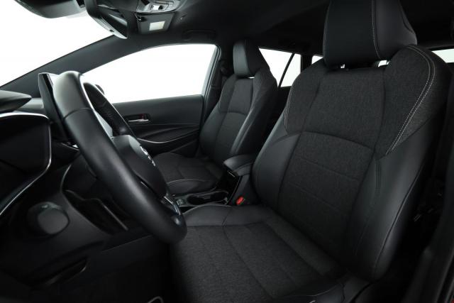 Toyota Corolla Touring Sports image 6