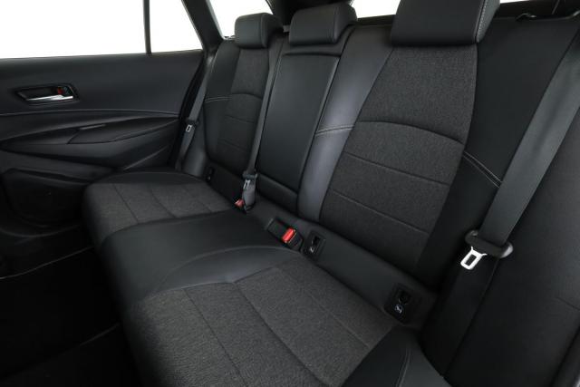 Toyota Corolla Touring Sports image 3