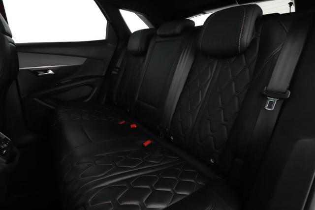 Peugeot 3008 image 2