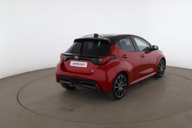 Toyota Yaris image 2