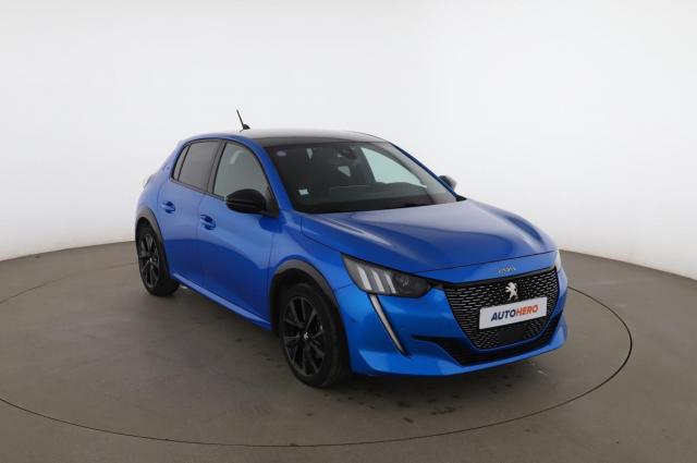 Peugeot 208 image 8