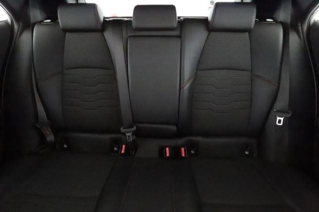 Toyota Corolla image 6