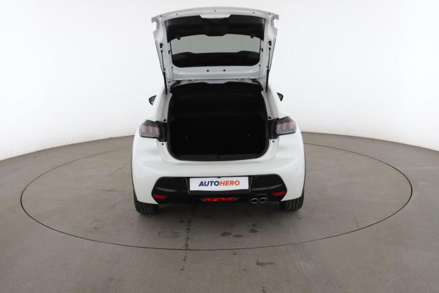 Peugeot 208 image 7