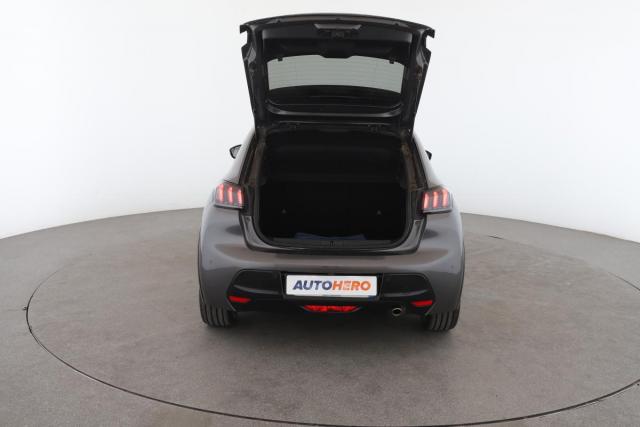 Peugeot 208 image 2