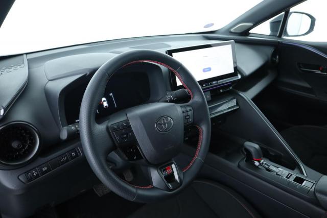 Toyota C-Hr image 6