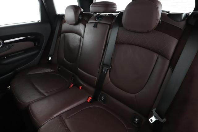 Mini Clubman image 2