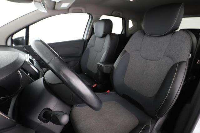 Renault Captur image 8