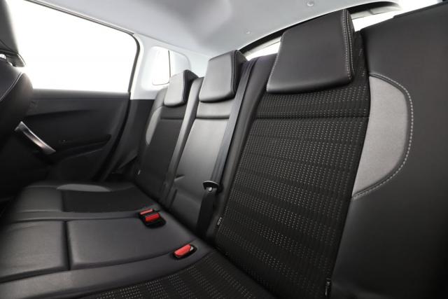 Peugeot 2008 image 9