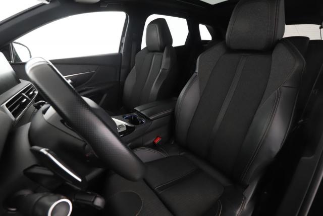 Peugeot 3008 image 2