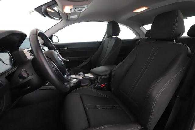 Bmw Serie 2 image 2