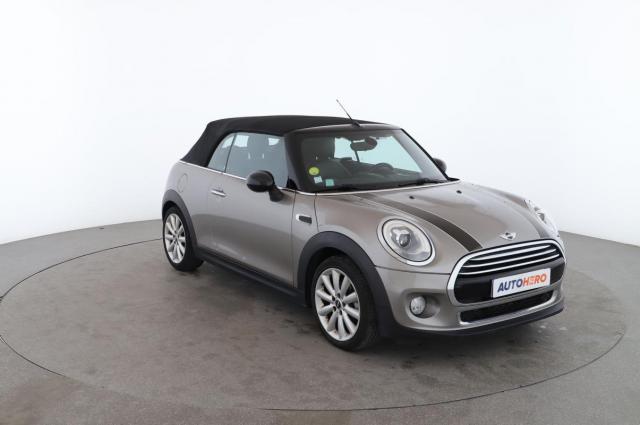 Mini Cabrio image 9