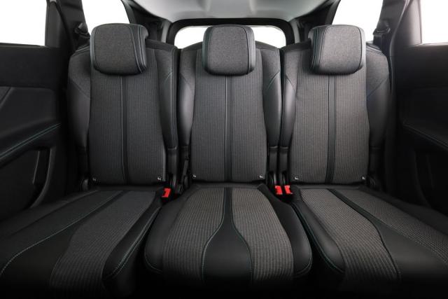 Peugeot 5008 image 3