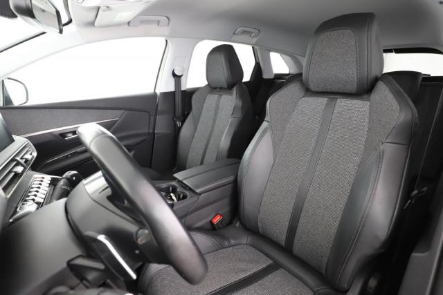 Peugeot 3008 image 9