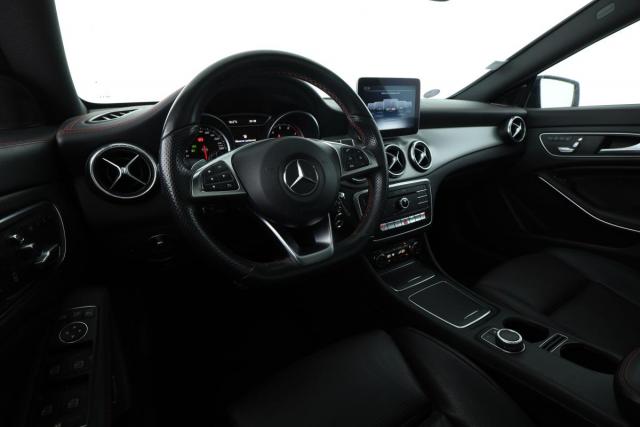 Mercedes Benz Cla image 6
