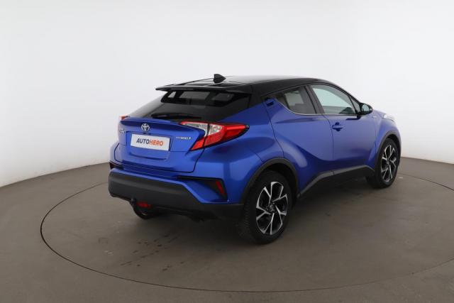 Toyota C-Hr image 2