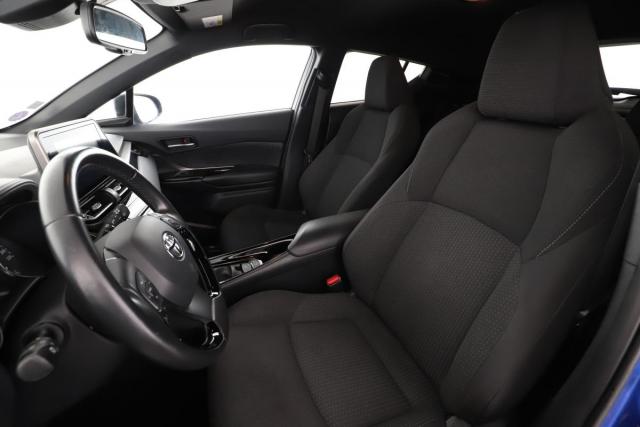 Toyota C-Hr image 5