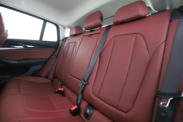 Bmw X4 image 1