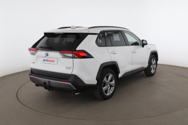 Toyota Rav4 image 2