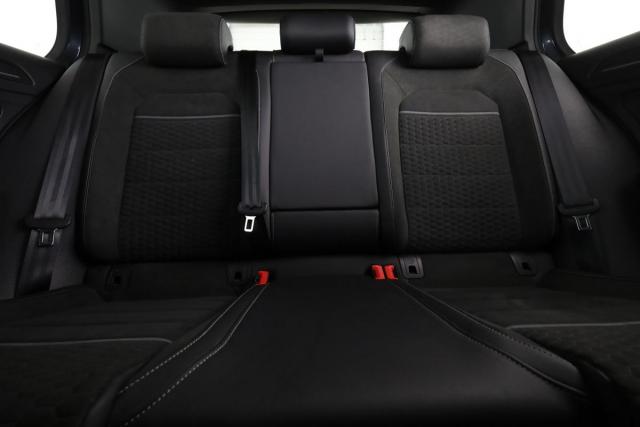 Volkswagen Golf image 8