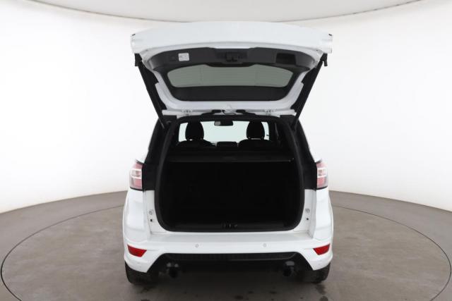 Ford Kuga image 7