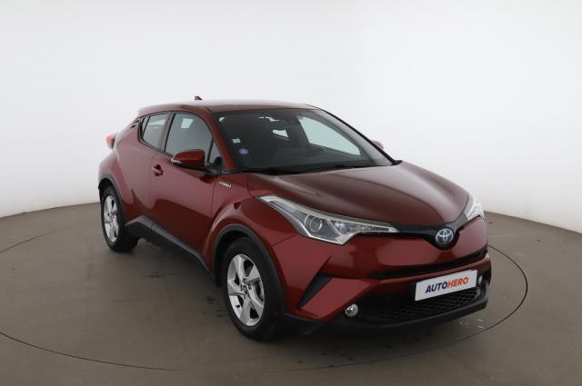 Toyota C-Hr image 2