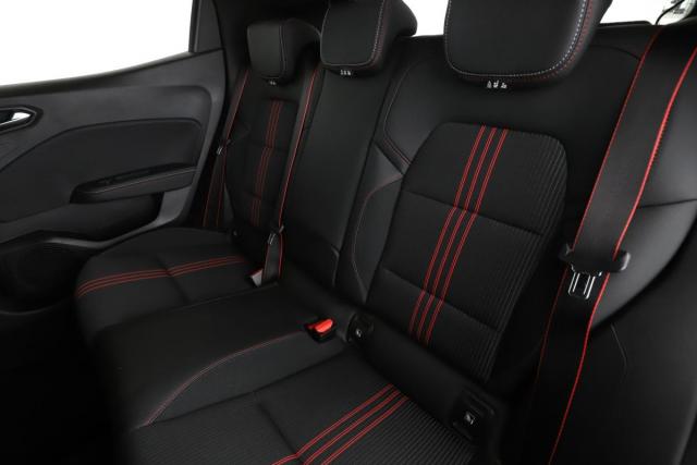 Renault Clio image 6