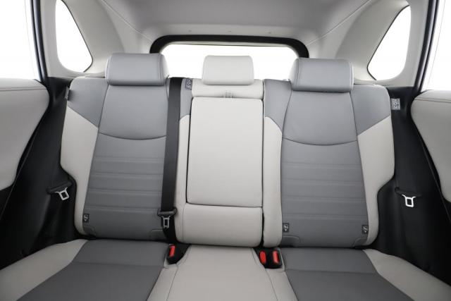 Toyota Rav4 image 3
