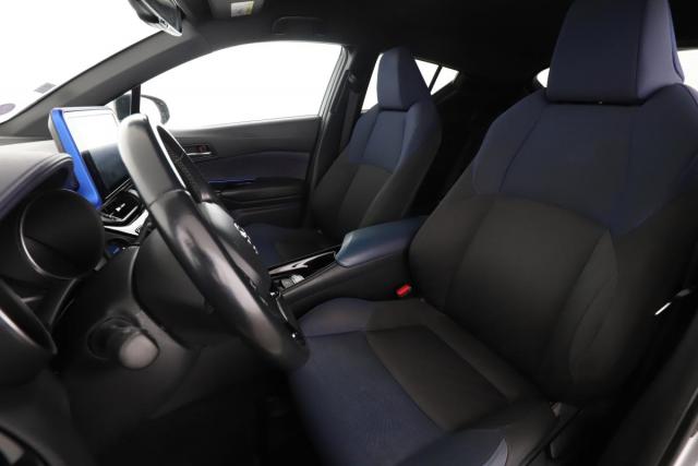 Toyota C-Hr image 5