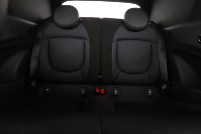 Mini Cabrio image 4