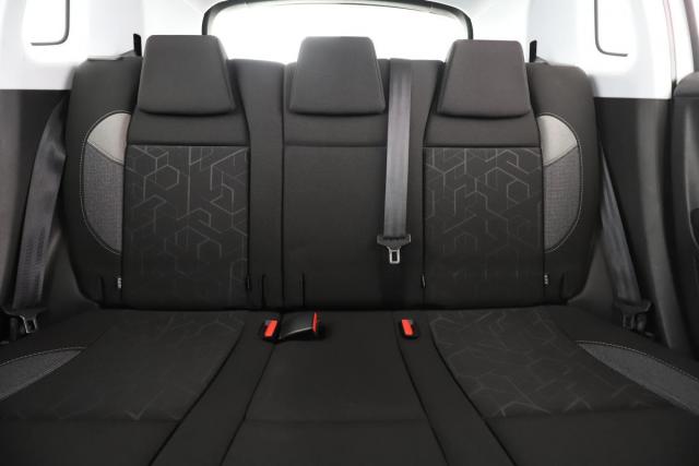 Peugeot 2008 image 9