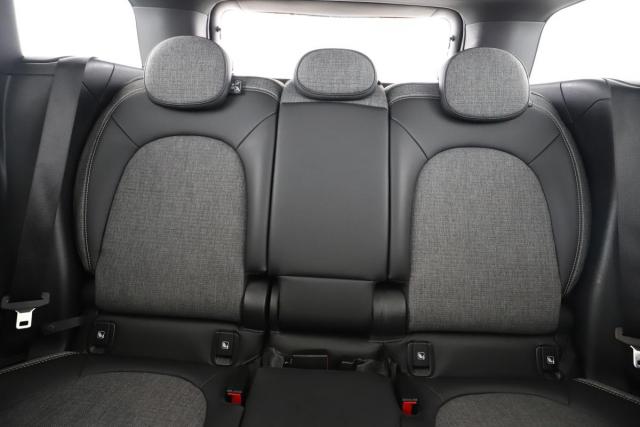 Mini Countryman image 9