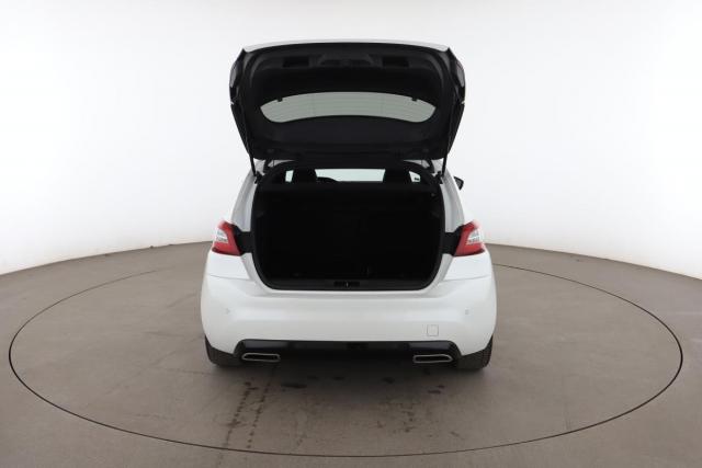 Peugeot 308 image 1