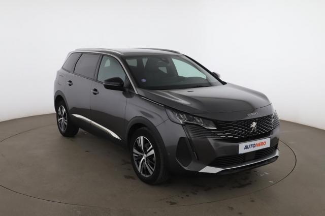 Peugeot 5008 image 2
