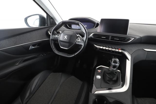 Peugeot 3008 image 9