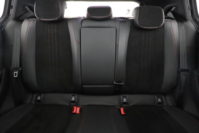 Peugeot 308 image 1