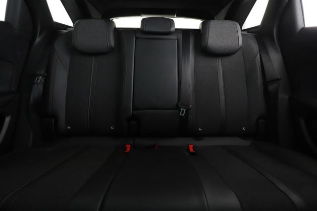 Peugeot 3008 image 3