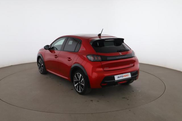 Peugeot 208 image 4