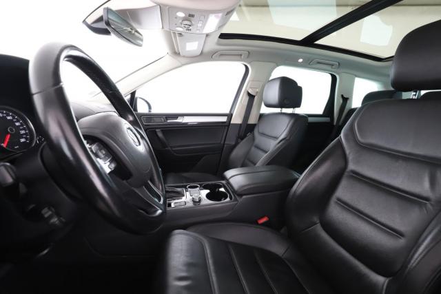 Volkswagen Touareg image 1