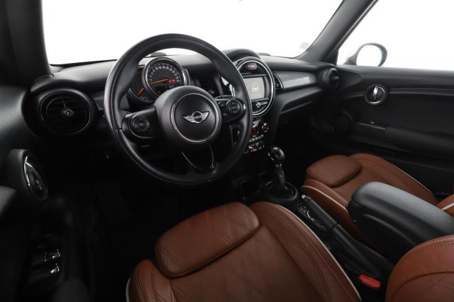 Mini Cabrio image 9