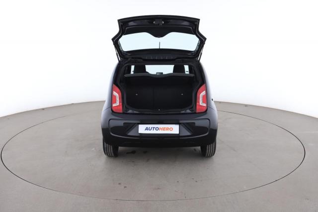 Volkswagen Up! image 9