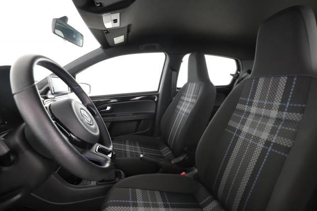 Volkswagen Up! image 7