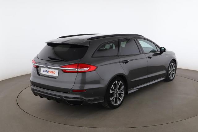 Ford Mondeo image 7