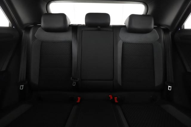 Volkswagen T-Roc image 1