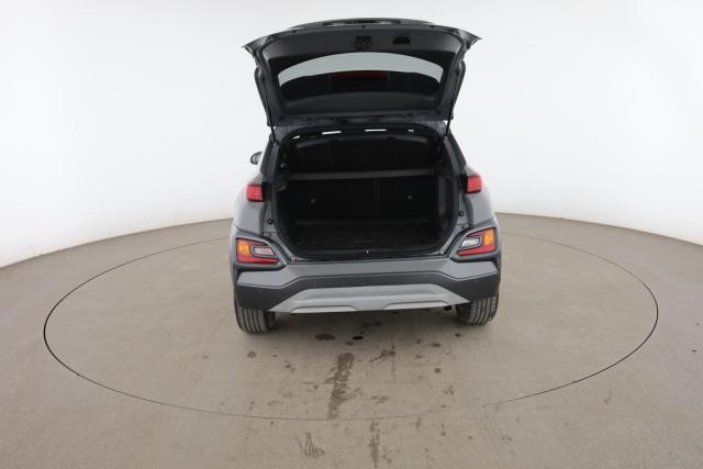 Hyundai Kona image 9