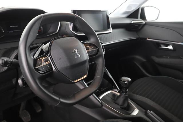 Peugeot 208 image 5