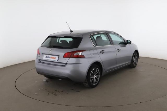 Peugeot 308 image 8