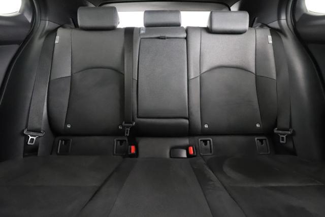 Lexus Ux image 4