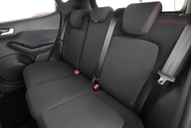 Ford Fiesta image 6