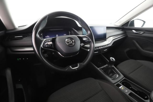 Skoda Octavia image 9